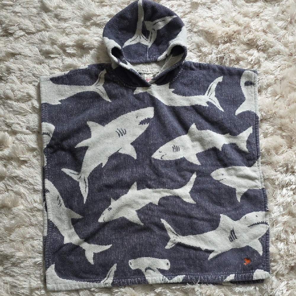 Shark Patterned Hooded Towel